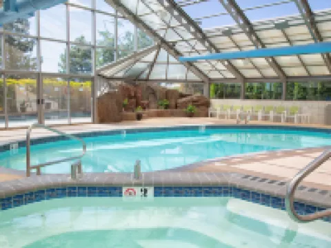 Holiday Inn Express & Suites RICHLAND by IHG Hotels in Richland