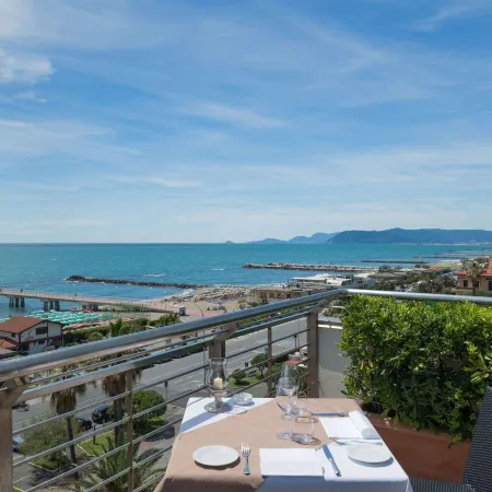 Hotel Excelsior