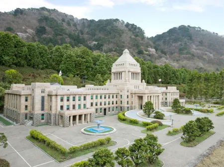 Hanasenkyo Onsen Hotel Kinugawa (Ryokan) Отели рядом с достопримечательностью «Мировая площадь Тобу»