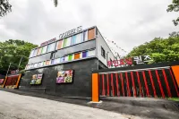 Namwon Queens Drive IN Hotels near Gwanghallu Pavilion