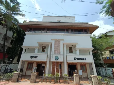 Hotel Dwaraka Residency Hotel dekat Deherja River