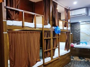 Crystalinn Dormitory