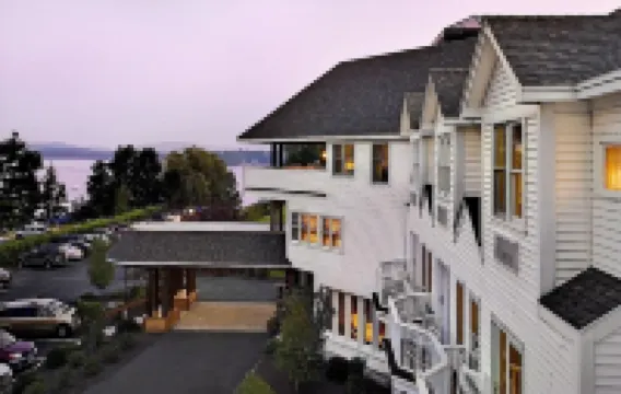 ザ ウルフボロ イン