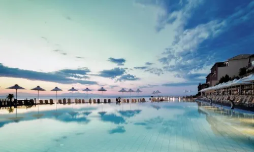 Louis Apostolata Island Resort