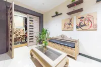 RedDoorz Near Botani Square Mall