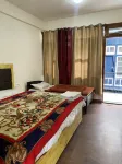 The Prasher Lodge, Near Mall Road Manali