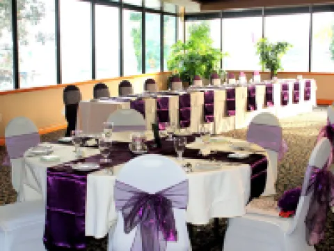 Confederation Place Hotel Hoteles en Kingston