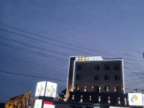 Jindo Yi Sunshin Hotel โรงแรมในจินโด-กุน