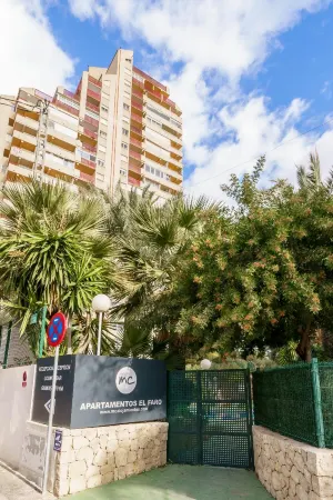Apartamentos El Faro by Mc Отели рядом с достопримечательностью «Л'Илья де Бенидорм»