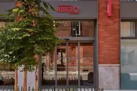 Aparthotel Adagio Toulouse Centre La Grave Hotels in Saint-Cyprien