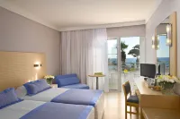 Louis Ledra Beach Hotel di 
