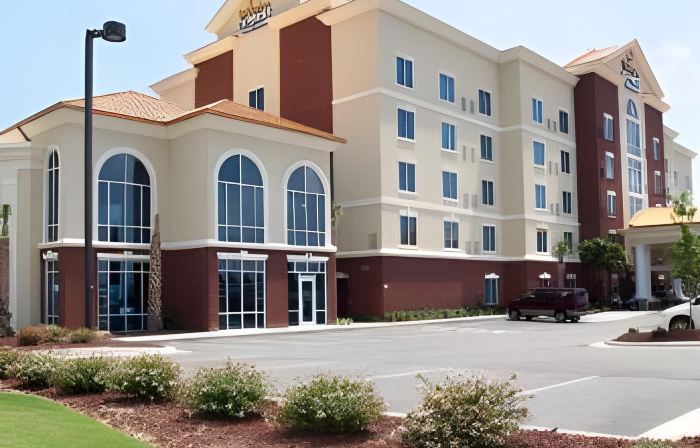 Holiday Inn Express & Suites COLUMBIA-FORT JACKSON by IHG