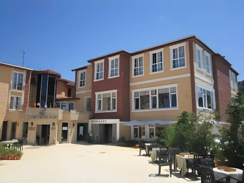 Zarha Mountain Resort Các khách sạn ở Camburnu Mahallesi
