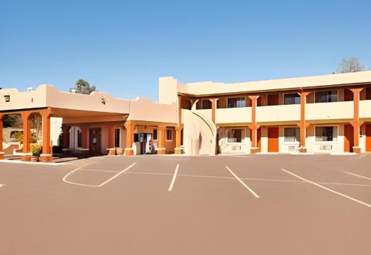 슈퍼 8 바이 윈덤 페이선 외관