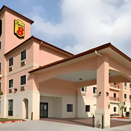 Super 8 by Wyndham Brookshire TX