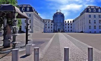 Hotel Stadt Hamburg am Fluss Saarbrucken