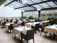 Nuzhet Hotel - Balcony