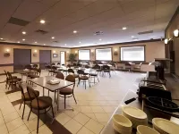Neighbourhood Inn Hotels in Bonnyville - breakfast