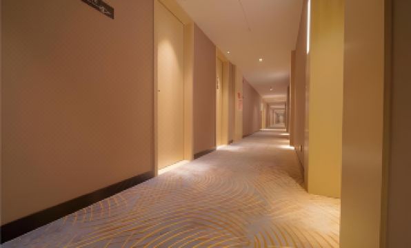 Echarm Hotel (Guangzhou Jiahe Wanggang Subway Station Jinbo Tiandi)