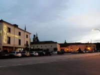 Hotel II Virrey - parking