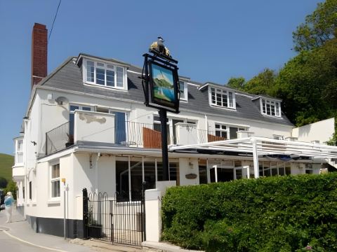 Lulworth Cove Inn