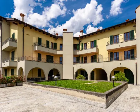 Re16 Regina Hotel a Gravedona ed Uniti