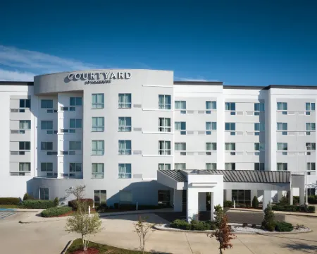 Courtyard Hammond Hotels in Hammond