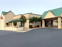 Ramada by Wyndham & Suites Warner Robins Hotels in Warner Robins