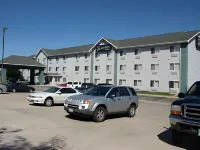 New Victorian Inn & Suites Lincoln Hotels near Camp A Way