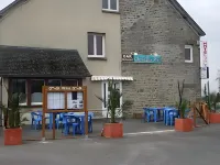 Les Closeaux Phil Hotels in Saint-Hilaire-du-Harcouet
