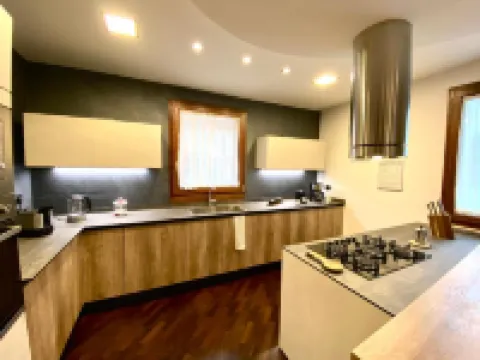 Wood Luxury House Wood Luxury House