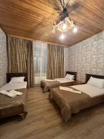 Cozy House with Swimming Pool Near City Center No1