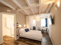 Le Torri Lovere Hotels in Riva di Solto
