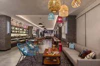Moxy Solo Các khách sạn ở Serengan