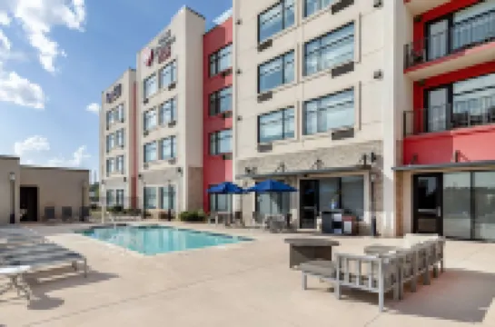 베스트 웨스턴 플러스 이그제큐티브 레지던시 리그비의 워터 월드 호텔