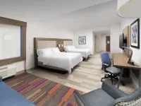 Holiday Inn Express JACKSONVILLE BEACH by IHG Hotels near Urban Golf