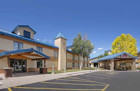 伊格爾/韋爾機場貝斯特韋斯特優質酒店