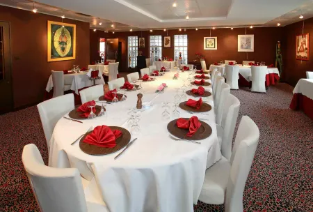 Ibis Styles Segre Отели в г. Сегре-ан-Анжу Блё