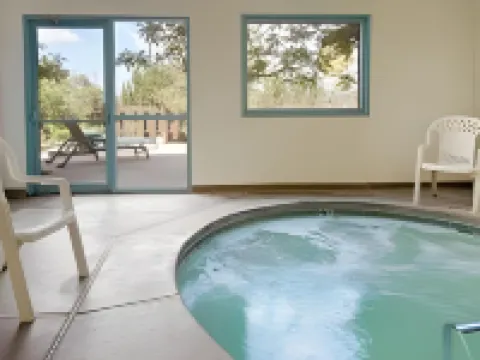 Super 8 by Wyndham Klamath Falls