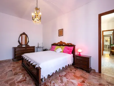 Carmela Hotels near Area Picnic Penango