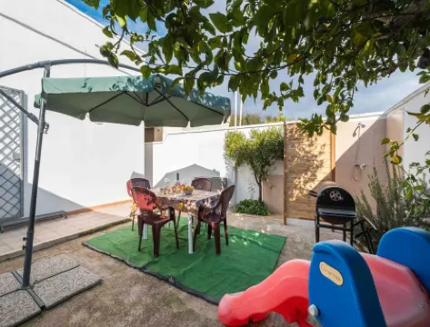 Villa Soleya with Climate and Parking in Torre Lapillo