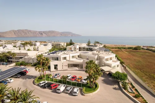 Vantaris Palace