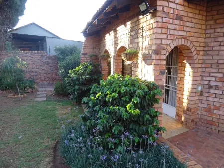 Indulgent Escape, Jet Bath, Stunning Views & Boma Firepit -Retreat from the City Отели в г. Рудепурт