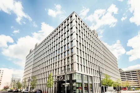 Premier Inn Berlin Alexanderplatz Hotel