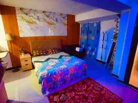 Mauna Youth Hostel Hotels in Batuceper