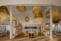 Centara Mirage Lagoon Maldives Hotels in Bodu Hithi