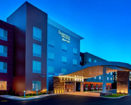 Fairfield Inn & Suites Buffalo Amherst/University Hotels in Amherst