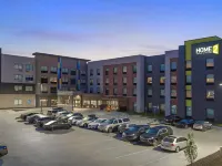 Tru by Hilton Omaha I-80 at 72nd Street Hotels near Fun Plex