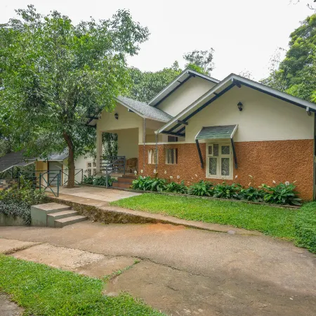 Banasura Jungle Resort by Z Vacations Отели рядом с достопримечательностью «Водопады Меенмутти»