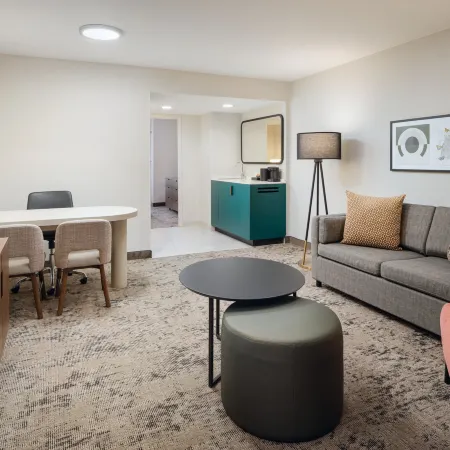 Embassy Suites by Hilton Memphis East Germantown Area